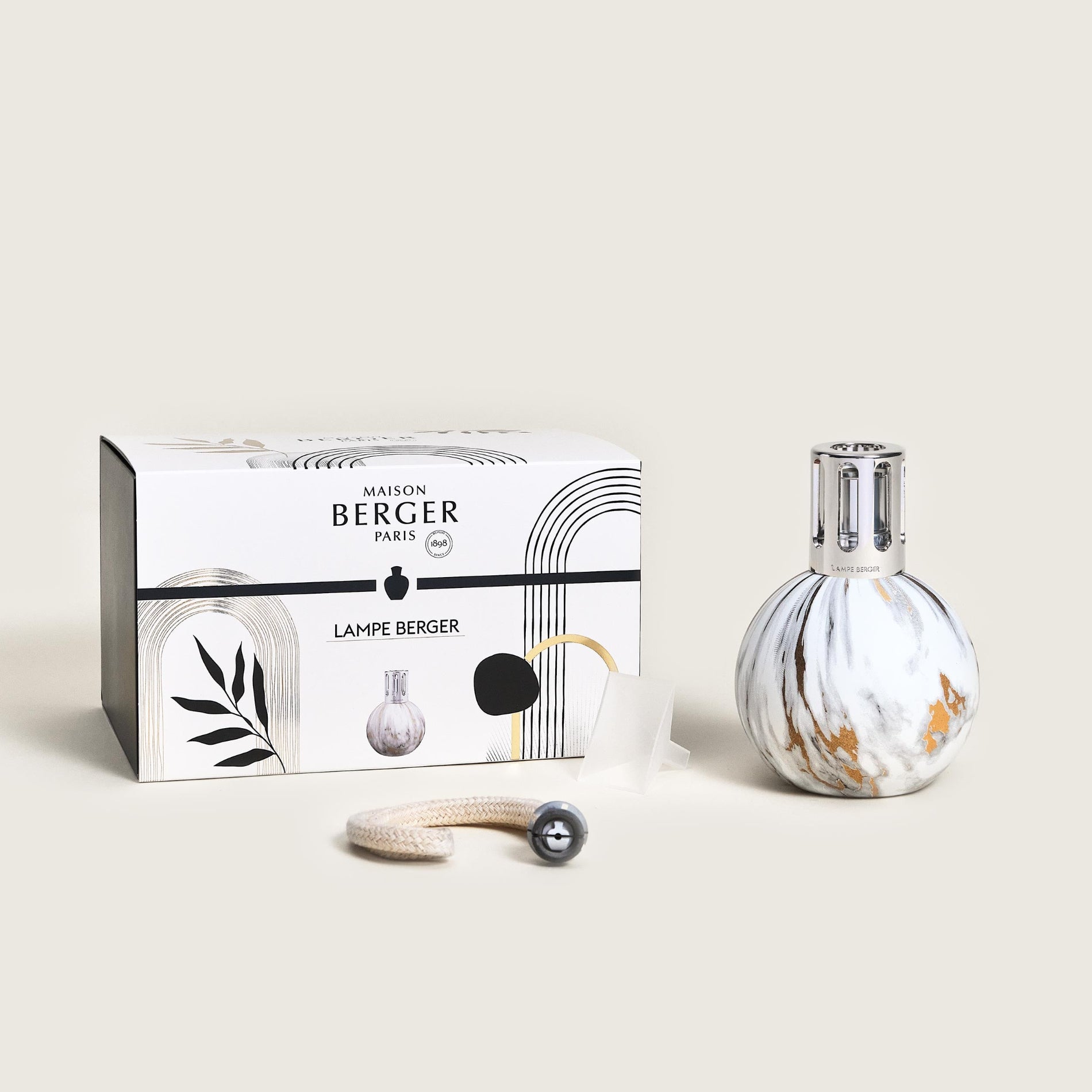 Marion Berger diffuser and packaging on a light background