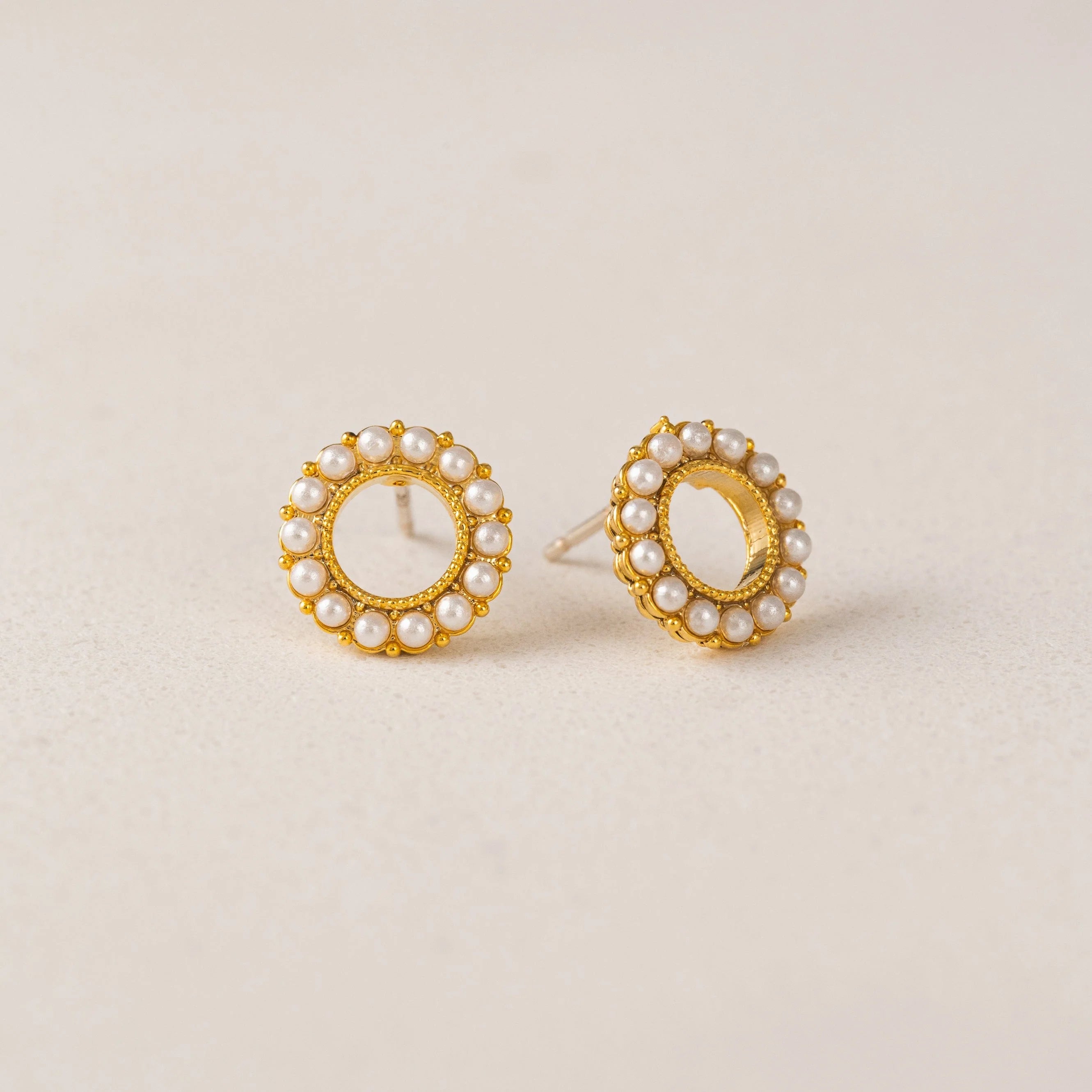 Kismet Stud Earrings Pearl