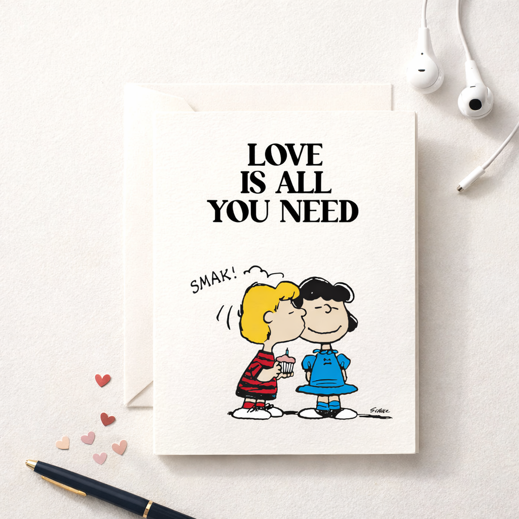 Titlee - Snoopy "Love is All You Need" Card
