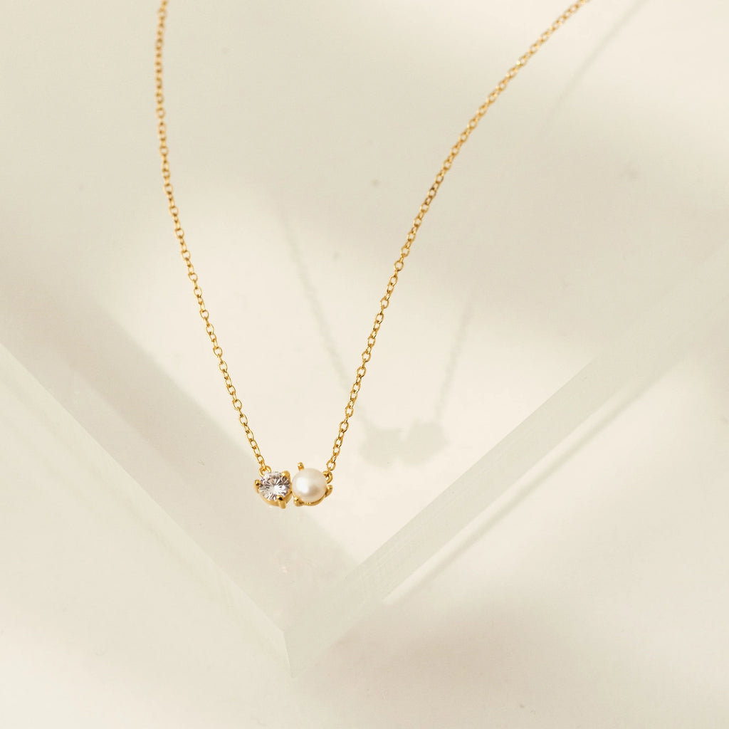 Luma Gemstone Necklace Pearl Crystal