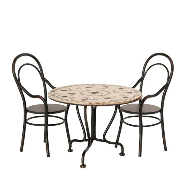 Table with Chairs - Belle De Provence