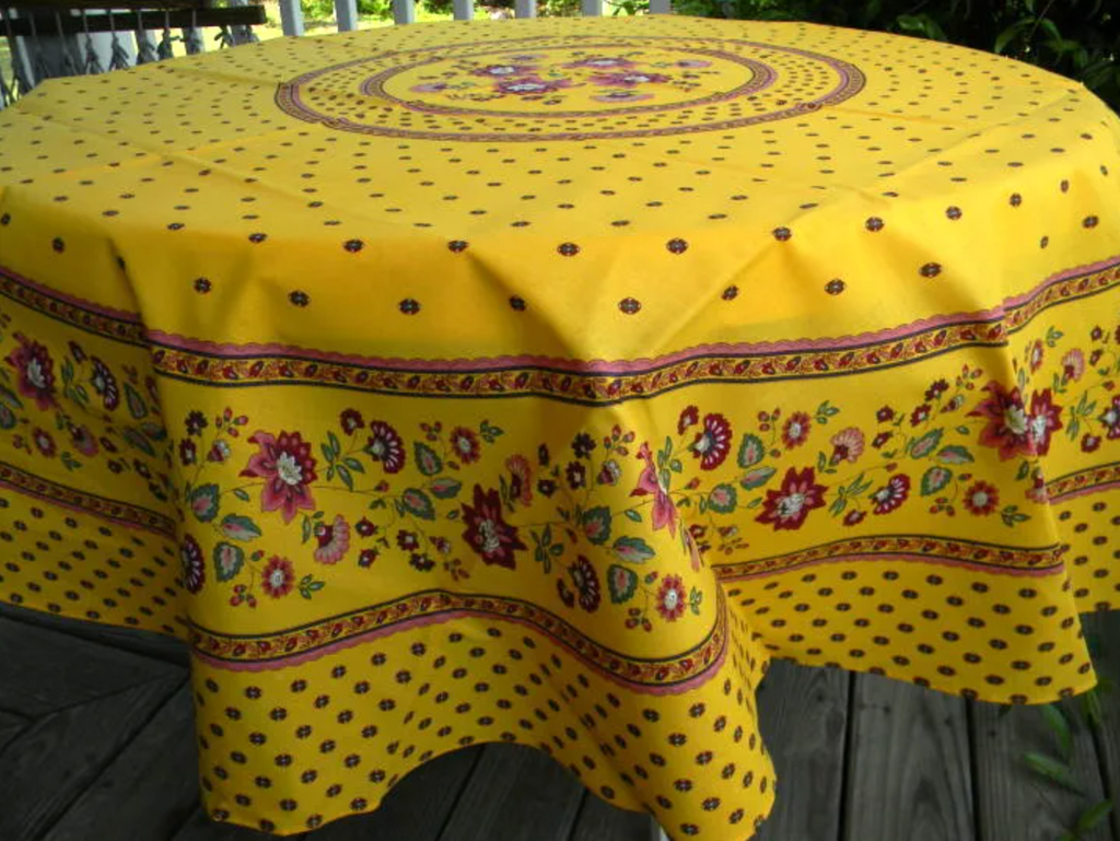 Le Cluny - Tablecloth Lisa Yellow - Belle De Provence